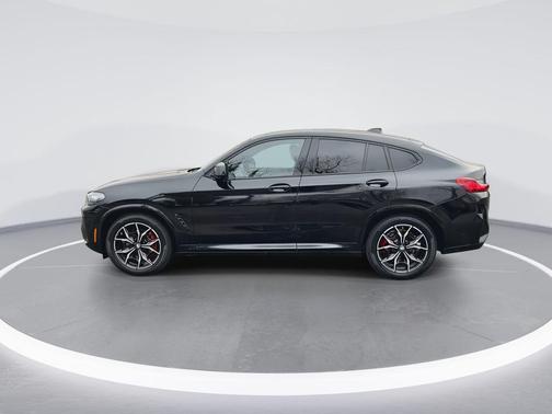 2023 BMW X4 M40i