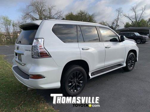 Photo 5 of 49 of 2022 Lexus GX 460 Base