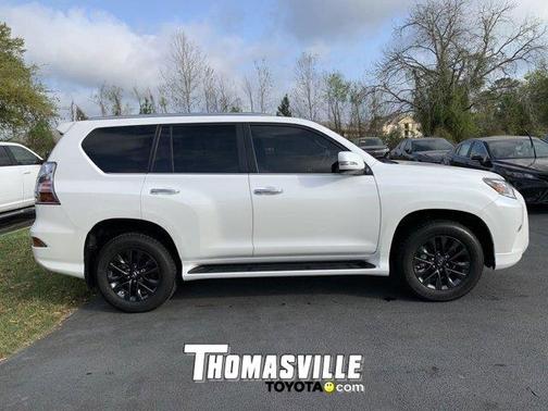 Photo 4 of 49 of 2022 Lexus GX 460 Base