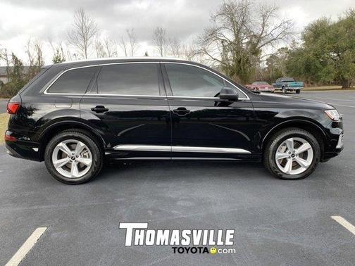 Photo 4 of 50 of 2022 Audi Q7 55 Premium Plus