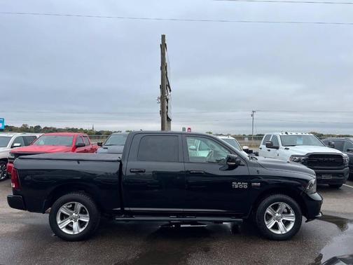 2016 RAM 1500 Sport