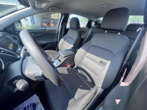 2021 Chevrolet Malibu FWD LT