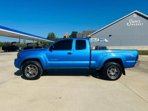 2005 Toyota Tacoma PreRunner Access Cab