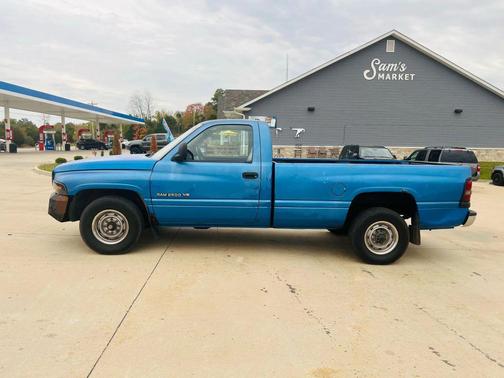 1998 Dodge Ram 2500 Base