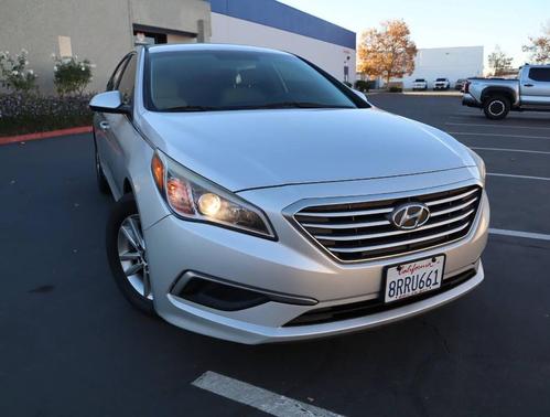 2017 Hyundai SONATA SE