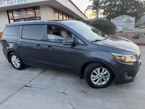 2016 Kia Sedona LX