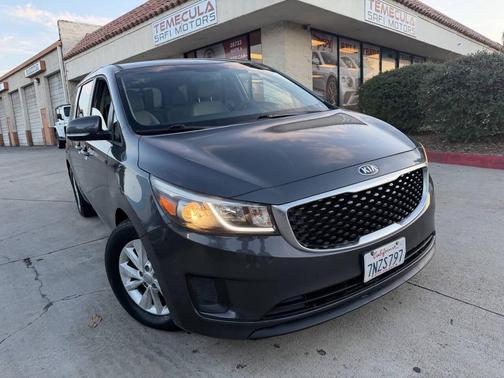 2016 Kia Sedona LX