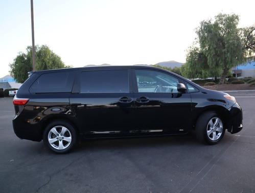 2015 Toyota Sienna L