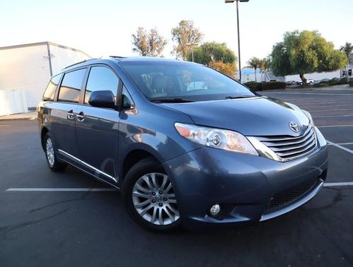 2017 Toyota Sienna XLE Premium