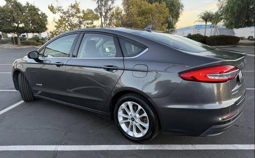 2019 Ford Fusion Hybrid SE