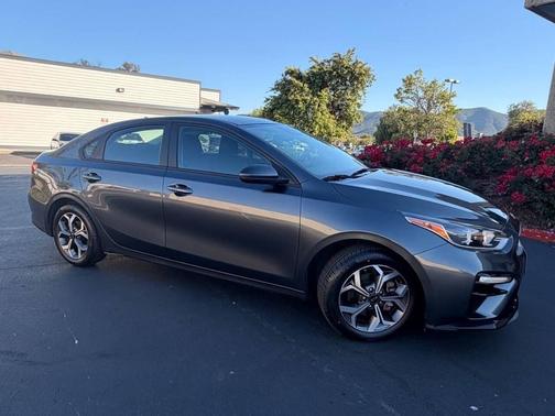 Gravity Grey 2019 Kia Forte LXS