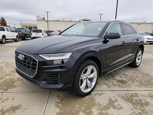 2023 Audi Q8 Premium 55 TFSI quattro Tiptronic