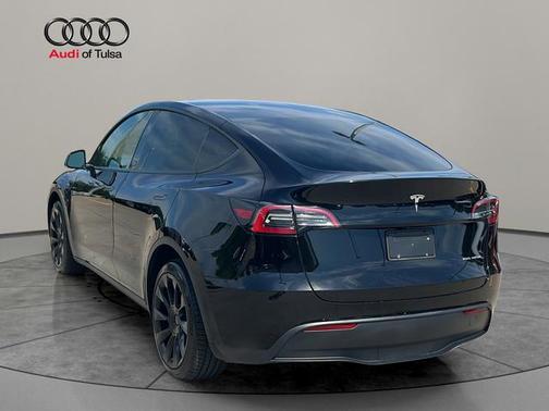 Black 2024 Tesla Model Y Long Range
