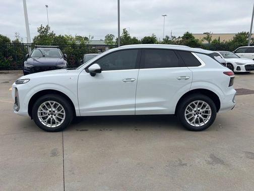 Glacier White Metallic 2026 Audi Q3 S line