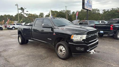 2022 RAM 3500 Big Horn Crew Cab 4x4 8' Box