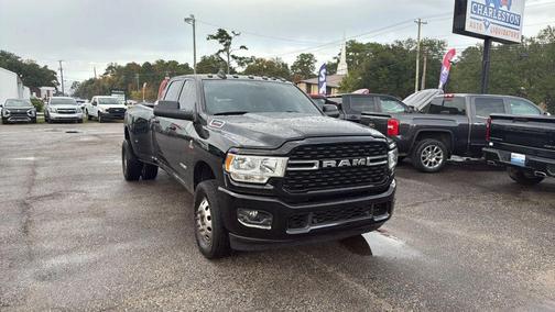 2022 RAM 3500 Big Horn Crew Cab 4x4 8' Box