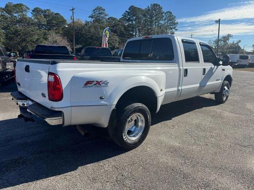 2004 Ford F-350 Lariat