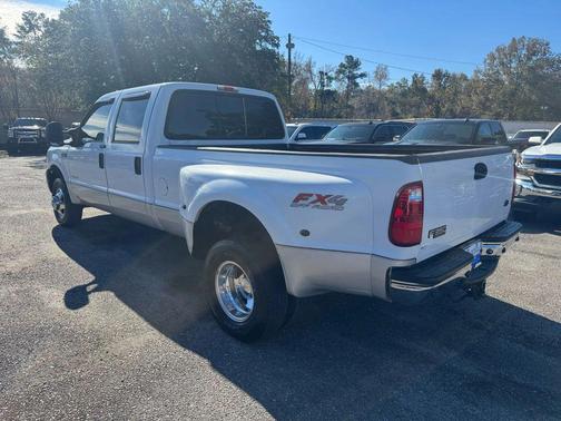 2004 Ford F-350 Lariat