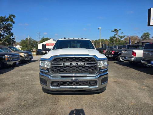 2021 RAM 3500 Tradesman Crew Cab 4x4 8' Box