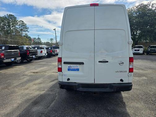 2020 Nissan NV Cargo NV3500 HD S V8