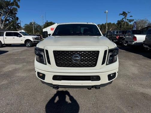 2018 Nissan Titan XD SV