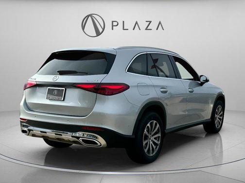 2026 Mercedes-Benz GLC 300 4MATIC