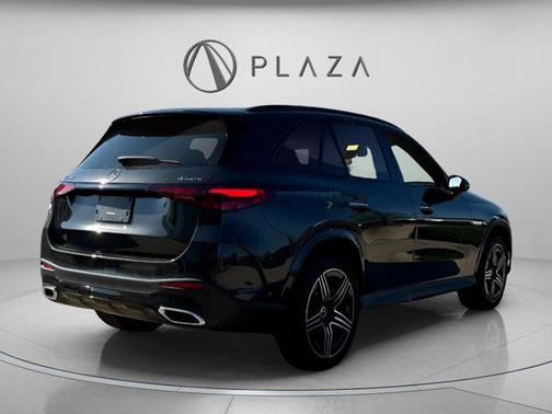 2026 Mercedes-Benz GLC 300 4MATIC