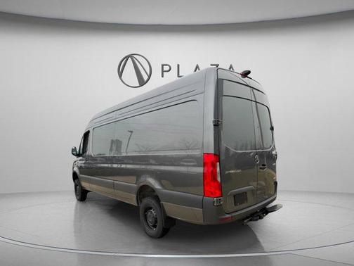 2025 Mercedes-Benz Sprinter 2500 High Roof