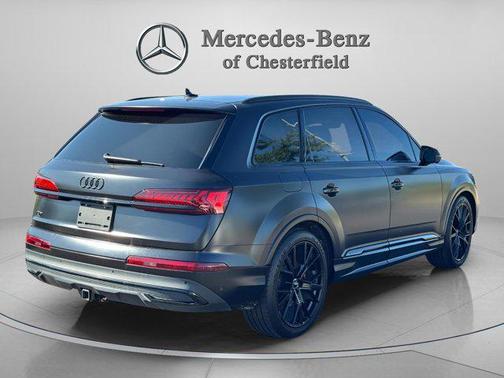 2021 Audi Q7 55 Prestige