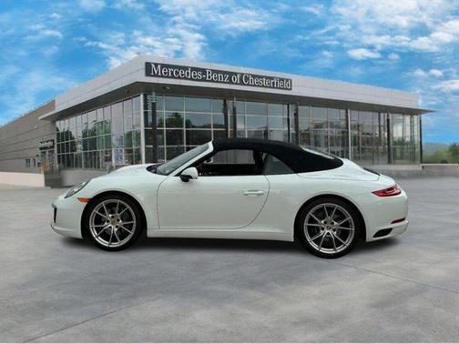 2019 Porsche 911 Carrera