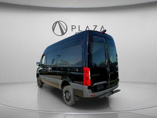 2025 Mercedes-Benz Sprinter 2500 High Roof