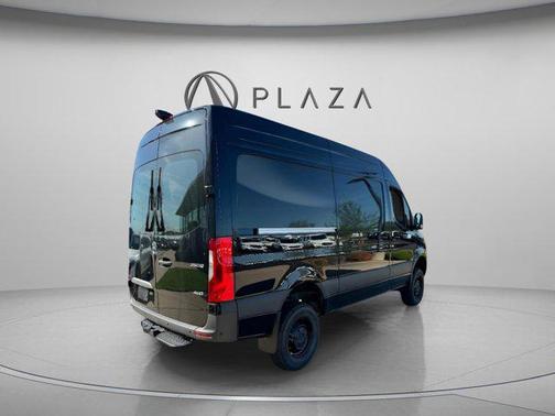2025 Mercedes-Benz Sprinter 2500 High Roof