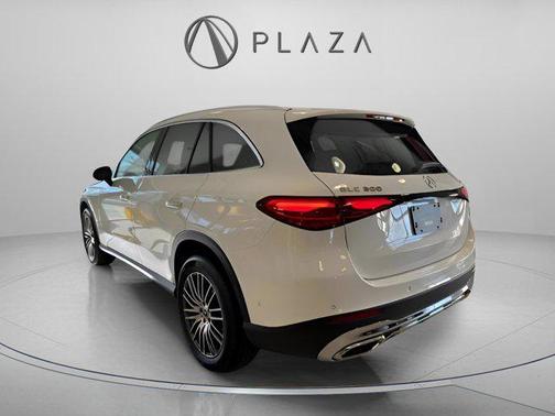 2025 Mercedes-Benz GLC 300 4MATIC