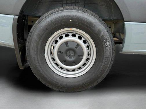 2025 Mercedes-Benz Sprinter 2500 Standard Roof
