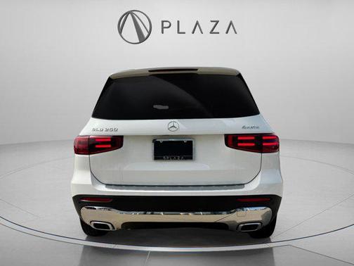 2025 Mercedes-Benz GLB 250 4MATIC