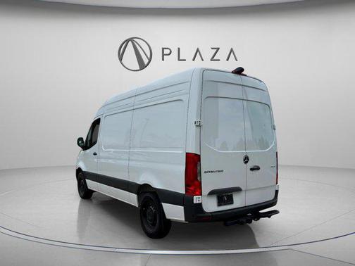 2025 Mercedes-Benz Sprinter 2500 High Roof