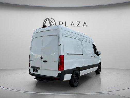 2025 Mercedes-Benz Sprinter 2500 High Roof