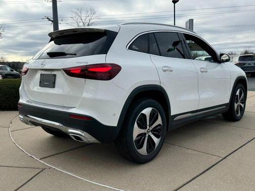 2025 Mercedes-Benz GLA 250 4MATIC