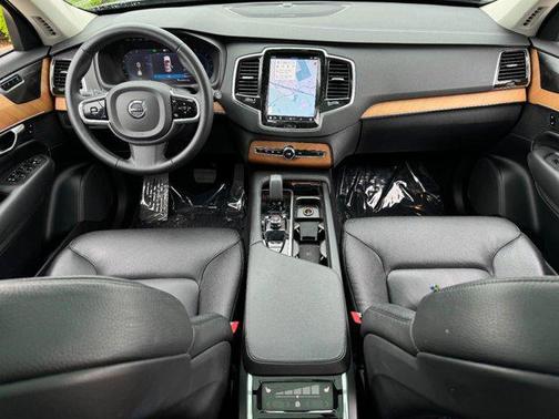 2023 Volvo XC90 B6 Plus 7-Seater