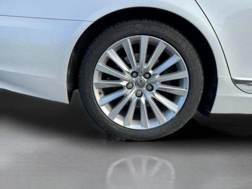 2017 Lexus LS 460 Base