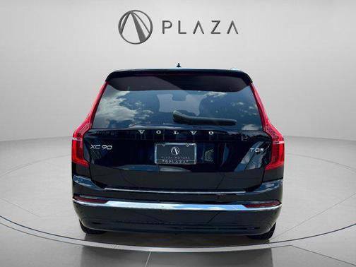 2025 Volvo XC90 Plug-In Hybrid T8 Plus 7-Seater