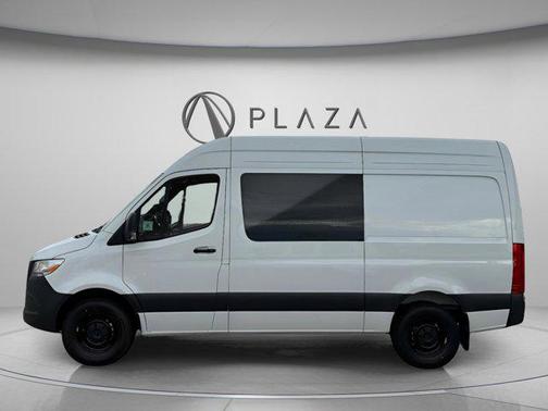 2025 Mercedes-Benz Sprinter 2500 Standard Roof