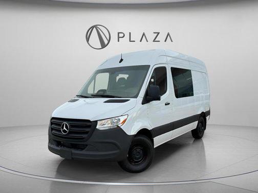 2025 Mercedes-Benz Sprinter 2500 Standard Roof
