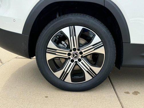 2025 Mercedes-Benz EQB 300 4MATIC