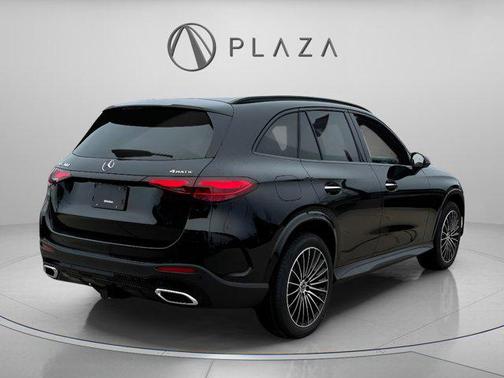 2026 Mercedes-Benz GLC 300 4MATIC