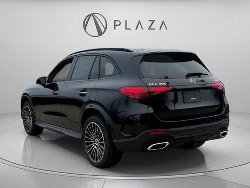 2026 Mercedes-Benz GLC 300 4MATIC