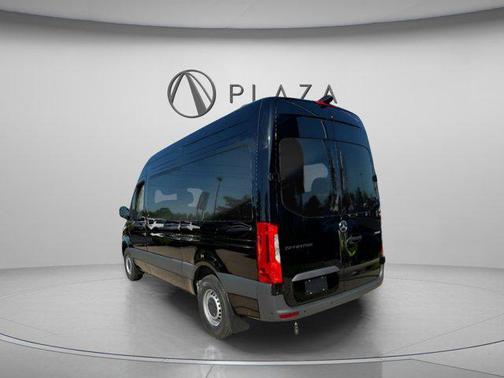 2025 Mercedes-Benz Sprinter 2500 Standard Roof