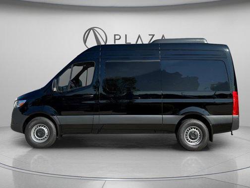 2025 Mercedes-Benz Sprinter 2500 Standard Roof