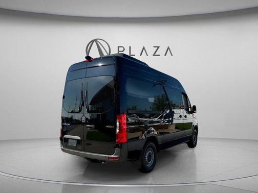 2025 Mercedes-Benz Sprinter 2500 Standard Roof