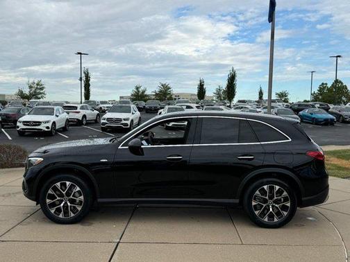 2025 Mercedes-Benz GLC 350e Base
